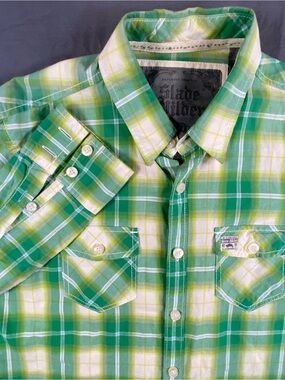 Slade Wilder Shirt Long Sleeve Men’s Size Small  Green Plaid Button-Up Shirt
